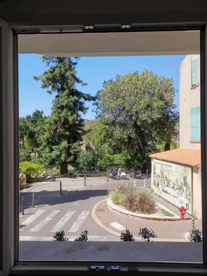 Appartement Au Coeur De Cassis Vue Sur Le Parc Exterior photo