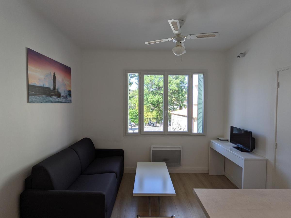 Appartement Au Coeur De Cassis Vue Sur Le Parc Exterior photo